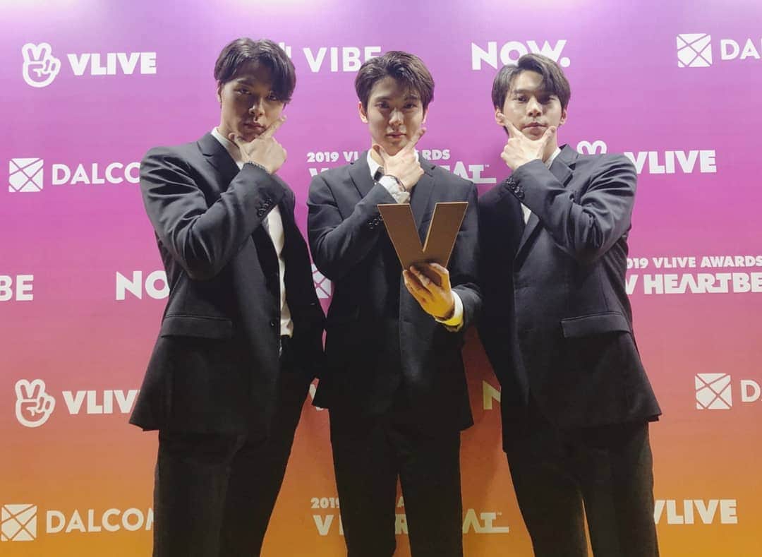 NCT 127さんのインスタグラム写真 - (NCT 127Instagram)「Thanks to our world wide NCTzens💚 -Jaehyun  #NCT #NCT127 #2019_VLIVE_AWARDS」11月17日 0時55分 - nct127