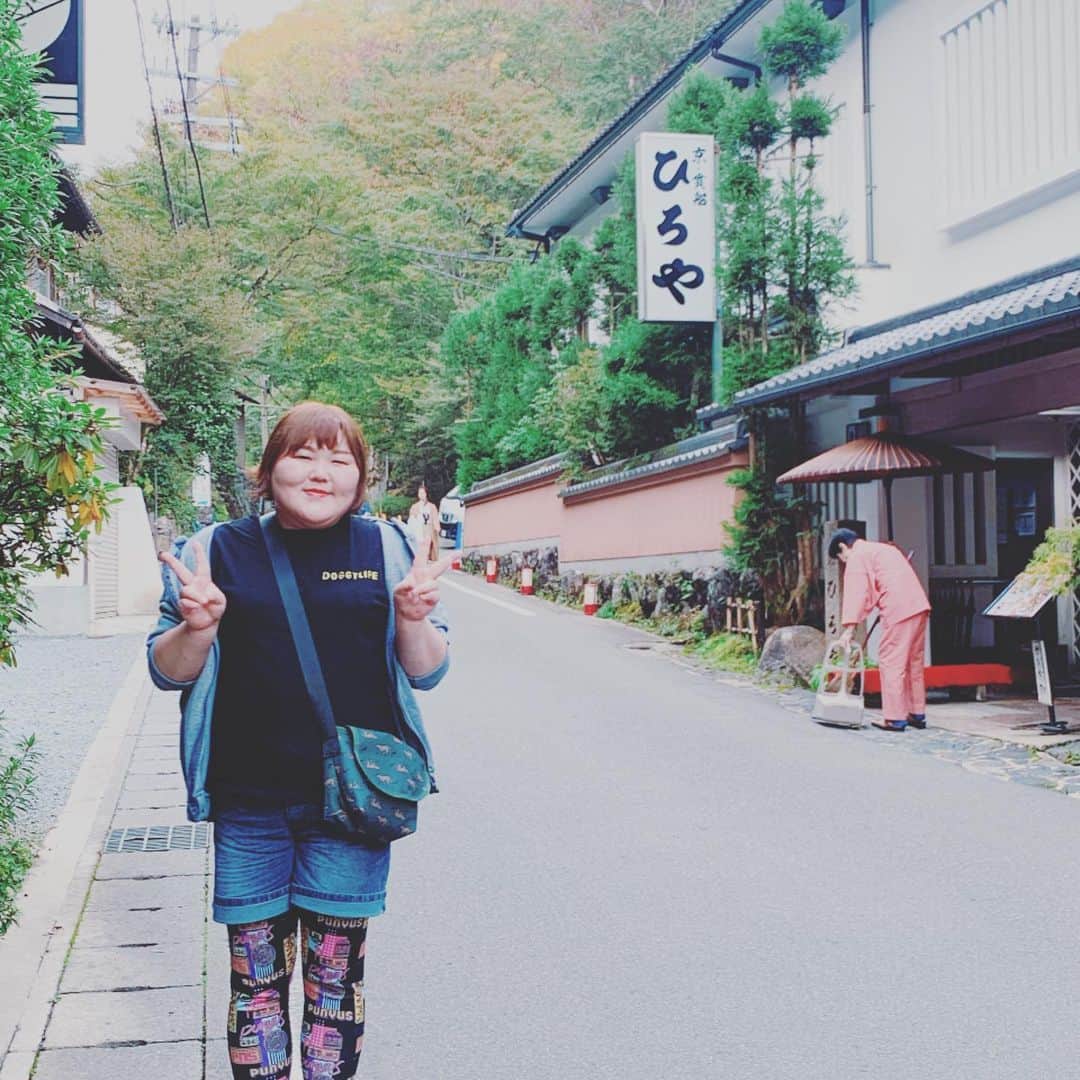 柏崎桃子さんのインスタグラム写真 - (柏崎桃子Instagram)「京都にも行ってたのよ。  #京都 #お寺 #神社 #貴船神社 #水占い #末吉 #小吉 #だったかな #ハッシュタグもうめんどくさい からまた普通に書くけども やっぱり京都はいいよねって話。」11月17日 1時00分 - momoko_kashiwazaki