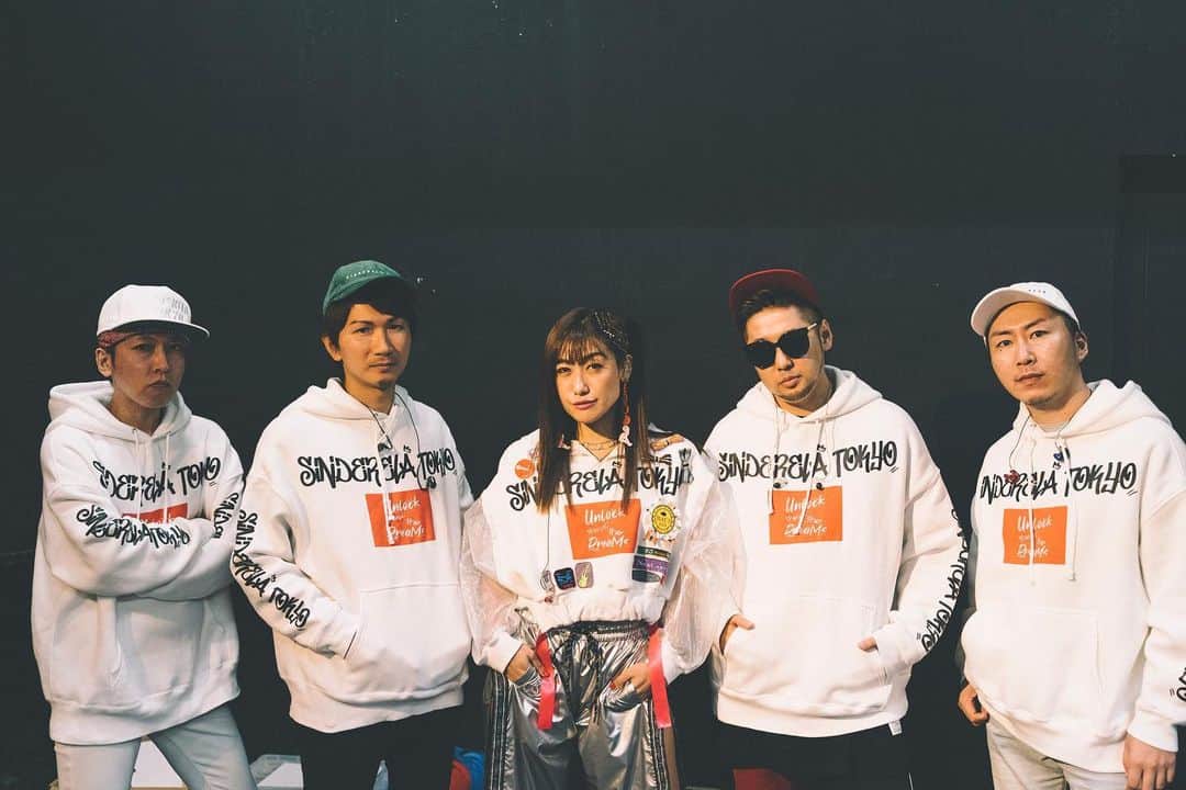 NAUGHTY BO-Zのインスタグラム：「最高で最強のバンドメンバー。 . #この舞子 #イケメンすぎない？ #男顔 #今回はマジでみんなに助けられた #本当に最高のメンバーです #ありがとう」