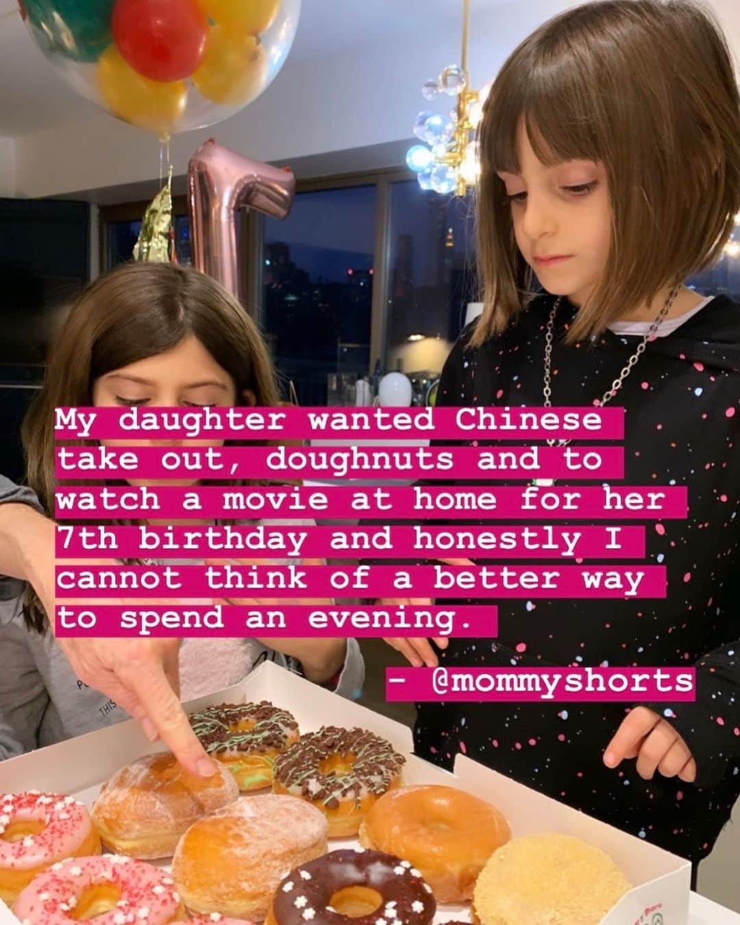 Average Parent Problemsさんのインスタグラム写真 - (Average Parent ProblemsInstagram)「Happy birthday, Harlow! 🎉 You can follow my family over on @mommyshorts 😘」11月17日 12時06分 - averageparentproblems