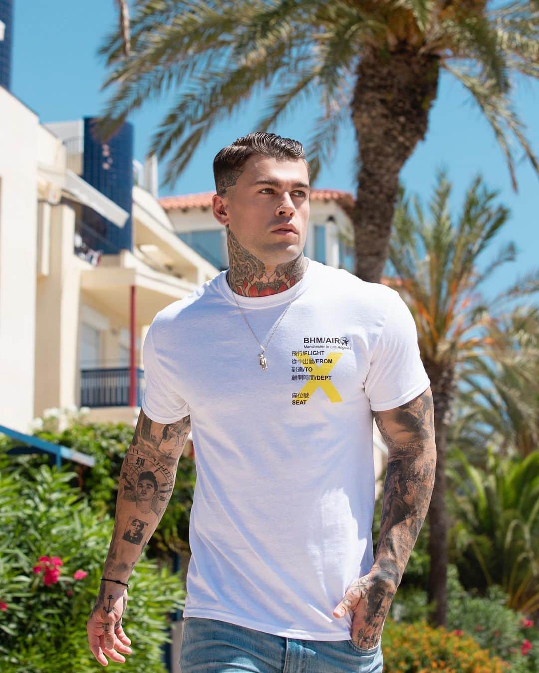 ステファン・ジェームスのインスタグラム：「@boohoomanofficial」