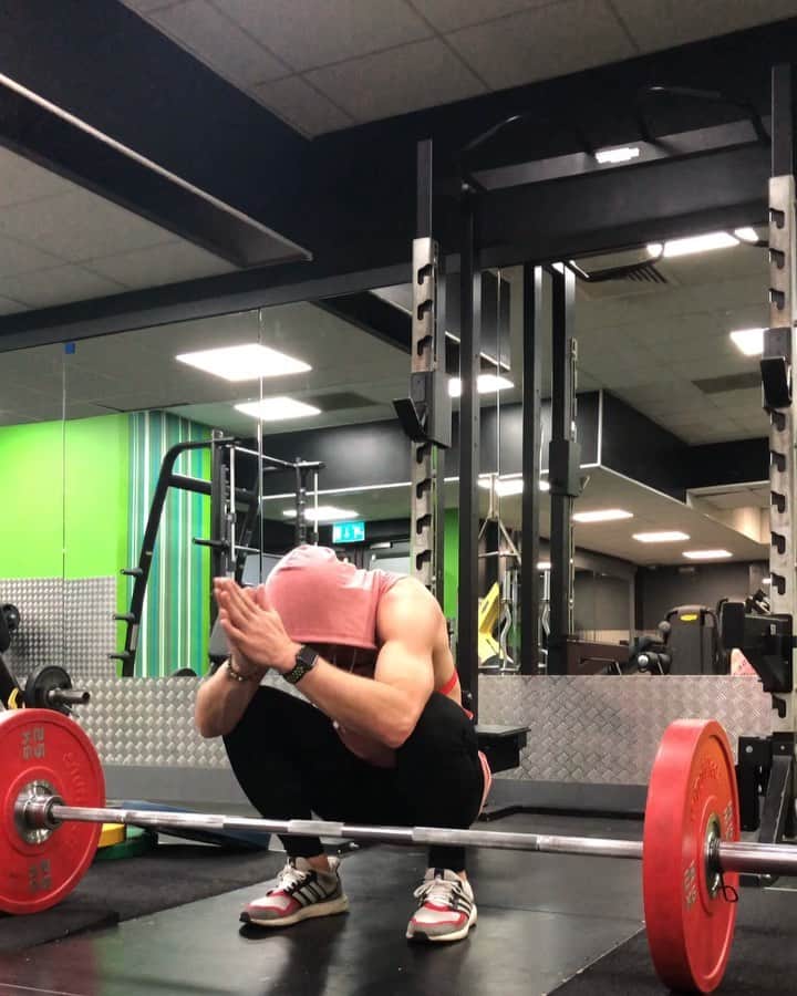 Phil Harrisのインスタグラム：「Early start of 4.30am in the gym today  but felt great! 💪🏼👊🏼💪🏼 First time hitting this complex at 70kg which was a massive positive. Managed 3 in total at the end of the workout. If you can, go out and try an early gym session! I feel like my energy has been high all day!!! Been feeling so good recently thanks to @pulsinhq and @wearefeel 👍🏼 apply code PHIL35 at checkout for 35% off at @wearefeel  #ambassador #goodday . . . @villagegym @myzonemoves @traininsanenotlame @figureskaterfitness #athlete #gym #retired #strength #feelinggood #positive #earlystart #focused #legdsy #crossfit #weightlifting #olympicweightlifting #figureskater #iceskater #happyplace #myzone #monster #machine #norestforthewicked」