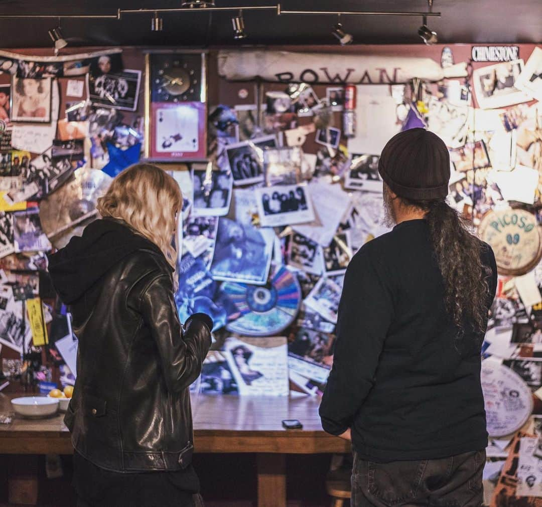 テイラー・モンセンさんのインスタグラム写真 - (テイラー・モンセンInstagram)「Talking music history with the mighty #KimThayil at #LondonBridgeStudios in #Seattle #tpr4 .📸 @hannahmeadowsphotography」11月17日 7時36分 - taylormomsen