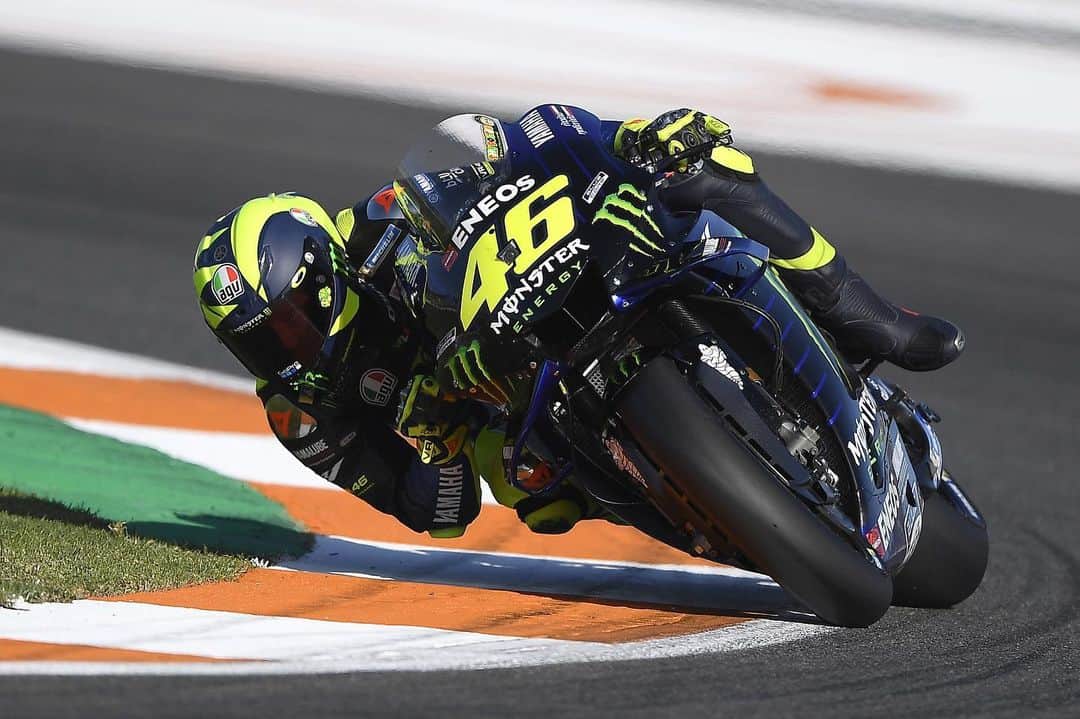バレンティーノ・ロッシのインスタグラム：「Circuit Ricardo Tormo,Valencia Saturday,official practice 📸 @falex79 Tino Martino」