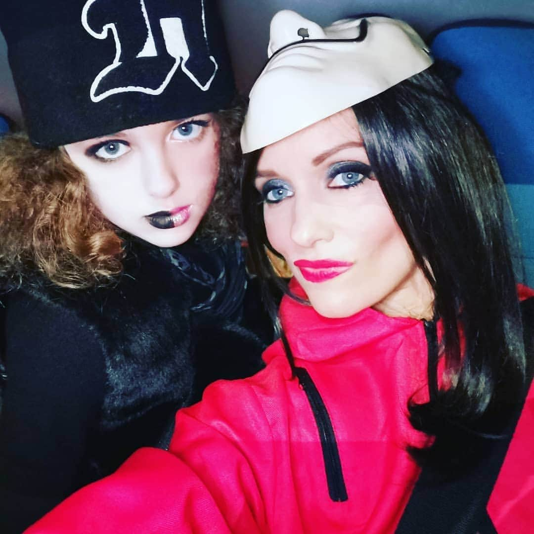 ジャスティン・マッテラさんのインスタグラム写真 - (ジャスティン・マッテラInstagram)「Back to our old tricks. #moneyheist #halloweeninnovember #ourschoolisdifferent #schoolparty #nairobilacasadepapel #tokyo #halloween All MUP @barbara.nania @maccosmeticsitalia #macpro」11月17日 8時09分 - justineelizabethmattera