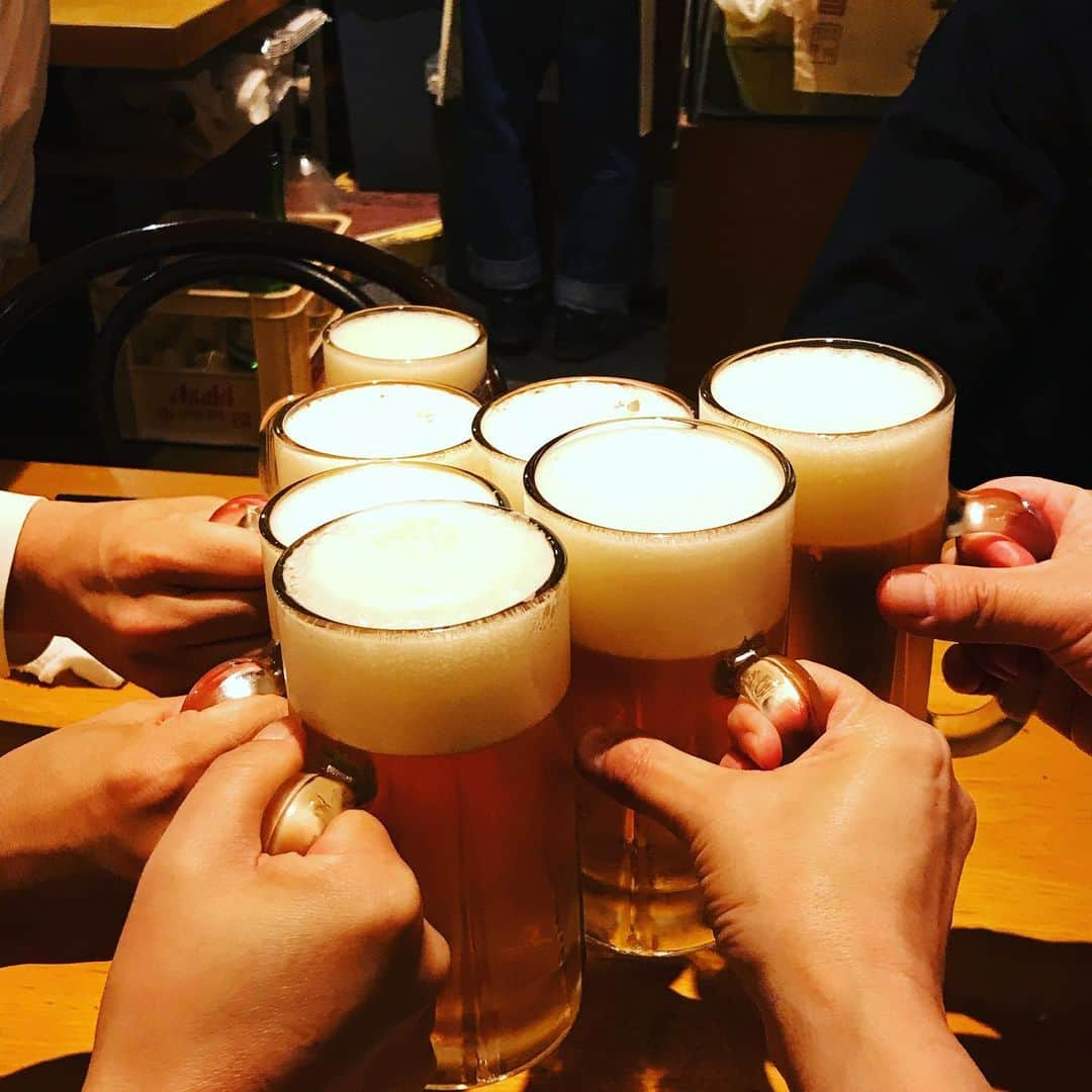 益子直美さんのインスタグラム写真 - (益子直美Instagram)「昨夜は美味しいビールを飲みました！  シッティングバレー、日本、目標にしていたウクライナに3ー1で勝利！ 来年の東京パラリンピックに向けて大きな自信に繋がったはず！  今日は再びウクライナと3位決定戦があります！  賞金がかかった大会です！  ぜひ、たくさんの方にシッティングバレーの面白さ見てほしい！  11:00〜3位決定戦 日本vsウクライナ  14:00〜決勝戦 アメリカvsロシア  台東リバーサイドスポーツセンター  #シッティングバレー  #sittingvolley  #スカイツリー  #台東リバーサイドスポーツセンター  #乾杯」11月17日 9時09分 - naomi.masuko