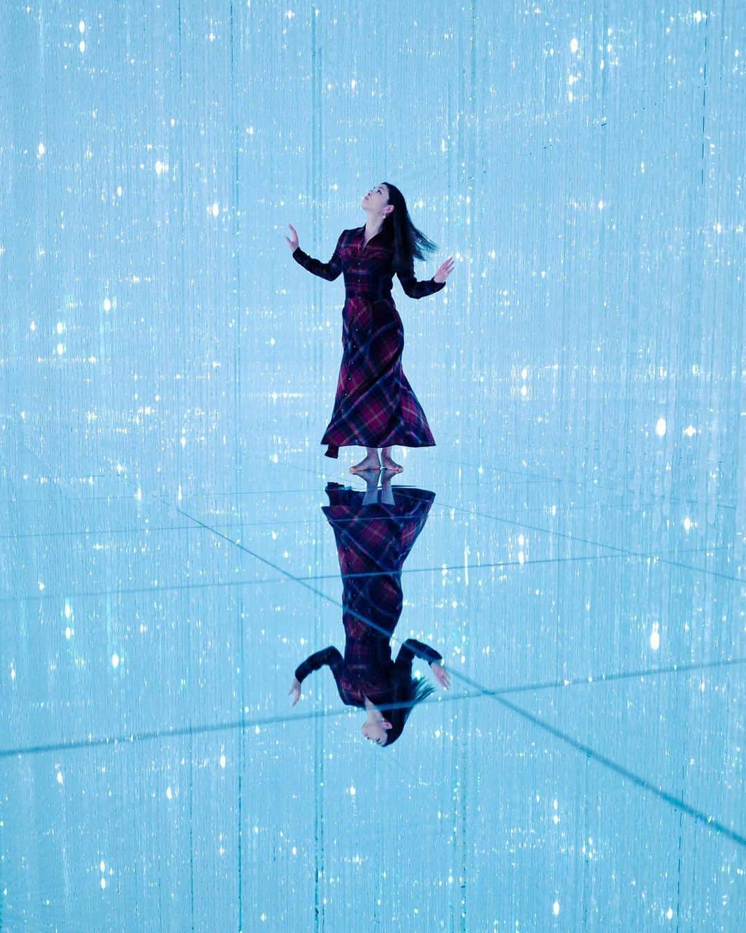 マイア・シブタニさんのインスタグラム写真 - (マイア・シブタニInstagram)「💎💎 it’s a feeling 💎 💎  @teamlab.planets #teamlabplanets #teamlab #toyosu #tokyo」11月17日 10時36分 - maiashibutani