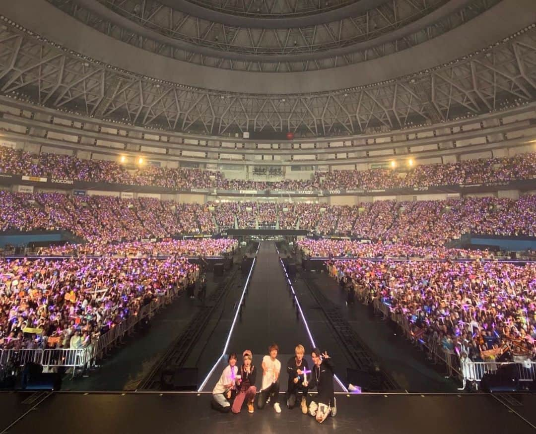 宇野実彩子さんのインスタグラム写真 - (宇野実彩子Instagram)「. AAA DOME TOUR 2019 ＋PLUS  京セラドーム、 2日目来てくれたみんな幸せをありがとう🎪✨ . 最高の景色を見せてもらった2日間だったよ💝 . #AAA #自由にプラスポーズ✌️」11月17日 21時38分 - misako_uno_aaa