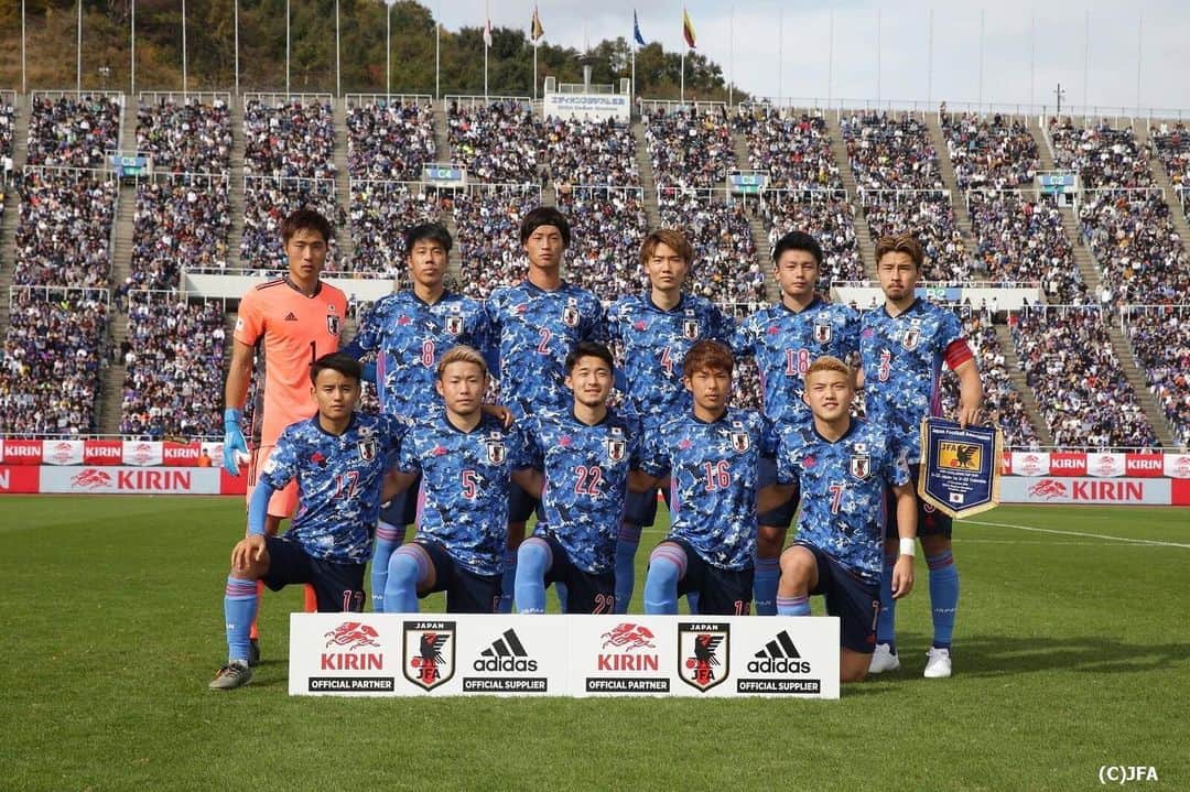 菅大輝さんのインスタグラム写真 - (菅大輝Instagram)「北海道着きました。  たくさん課題が出ました。 しっかりチームで成長してまたこのユニフォームを着れるように頑張ります💪  沢山の応援ありがとうございました！！ #日本代表  #u22」11月17日 22時27分 - sugadaiki910