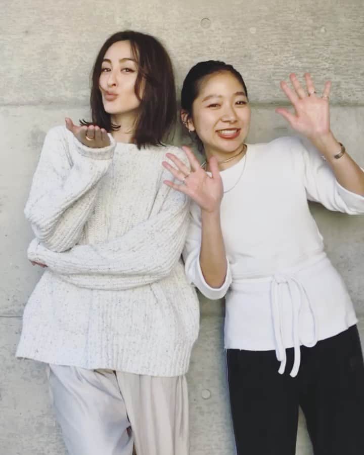 オードリー亜谷香のインスタグラム：「My favorite time of month ✂️💜 @six_asakawa @six.salon」