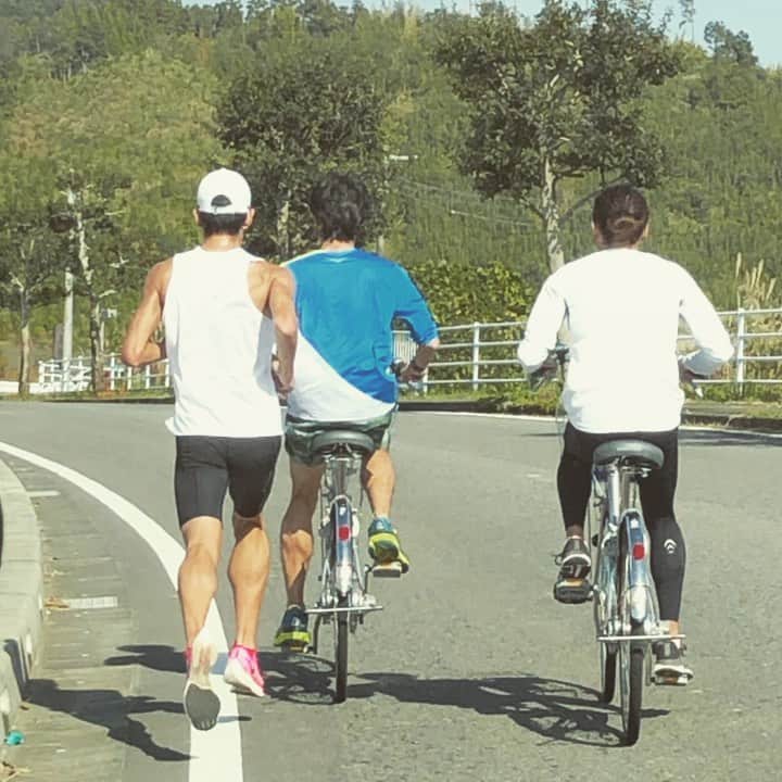 佐藤悠基のインスタグラム：「Special workout  絶妙なペースメイクでした。  あと2週間。  #福岡国際マラソン#marathon#oakley#2xu#garmin#maurten#メダリスト#phiten」
