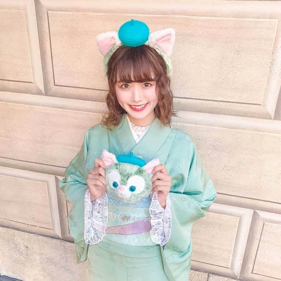 Kanaさんのインスタグラム写真 - (KanaInstagram)「ㅤ ㅤ villageの着物でジェラバウンド🐱👘💚 ㅤㅤ ㅤㅤ 着物も帯も帯締めも なにもかもめちゃくちゃ 可愛くないですか、、！？😭💖 ㅤ ヘアセットもすんごい可愛くて 素敵に仕上げていただいて 本当に嬉しかった☺️💕💕 私がつけてる星のヘアアクセも villageで取り扱う予定らしいです！𖤐 ㅤ ㅤ villageのブランド名に込められた 意味とか聞いて本当に素敵だと思ったし、 りいちゃんの想いとこだわりが たくさん詰まったvillageの オープンが本当に楽しみっ！💐 ㅤ 浅草に12月オープン予定らしいです⛪️ ㅤㅤ ㅤㅤ みんなぜひチェックしてね👀💓 ▷▶ @village__official ㅤㅤㅤ ㅤ ㅤㅤㅤㅤ ㅤ ㅤㅤ ㅤㅤㅤㅤ ㅤㅤㅤㅤ ㅤ #kana_disney #kana_disneybound ㅤ ㅤㅤ #東京ディズニーシー #ディズニーシー #東京ディズニーリゾート #ディズニーバウンド #ジェラトーニ #ジェラトーニバウンド #着物ディズニー #着物 #レトロ着物 #着物レンタル #着物レンタル浅草 #tokyodisneysea #tds #tokyodisneyresort #tdr #gelatoni #disneybound #gelatonibound #kimono」11月17日 16時28分 - kalnnas2