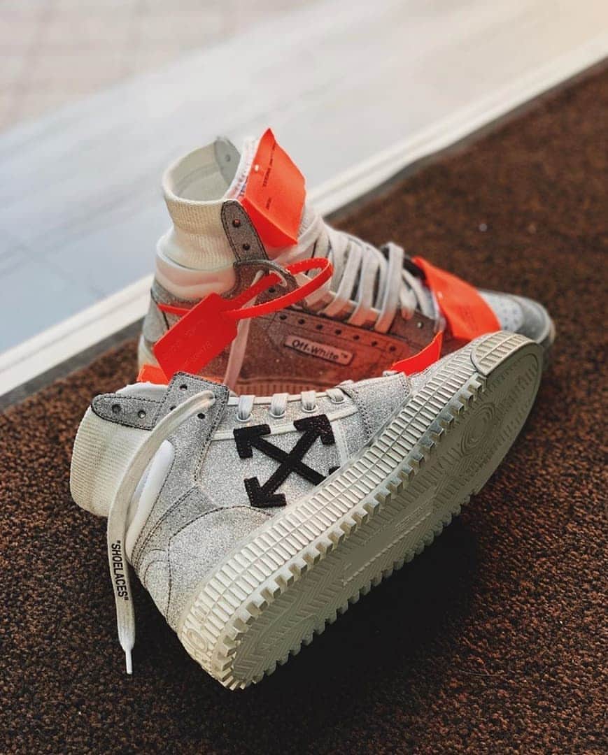 OFF-WHITE C/O VIRGIL ABLOHさんのインスタグラム写真 - (OFF-WHITE C/O VIRGIL ABLOHInstagram)「Off-White™ off-court 3.0 sneakers now available at @off___white___jakarta」11月17日 17時00分 - off____white