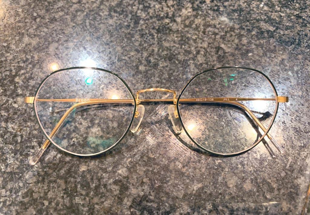 樹里咲穂さんのインスタグラム写真 - (樹里咲穂Instagram)「少しばかりお目目が悪くなったのでメガネのレンズを新しくしました😊 良く見える🤩💕💕💕」11月17日 17時15分 - juripyon1028