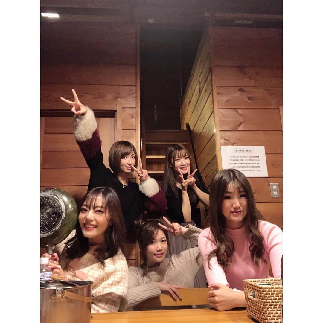 今村仁美さんのインスタグラム写真 - (今村仁美Instagram)「うみんちゅ♡ 修学旅行！ 那須塩原のコテージで 1泊してきました💕 それぞれの個性があって、気を使わないこの4人が好きです😇 この後、成海さんのliveme にて人狼ゲーム配信します！🤤 . . . #うみんちゅ#レースクィーン#RQ#修学旅行#Happy#smile#コテージキャンプ#那須塩原#ドライブ」11月17日 17時50分 - imamura_hi