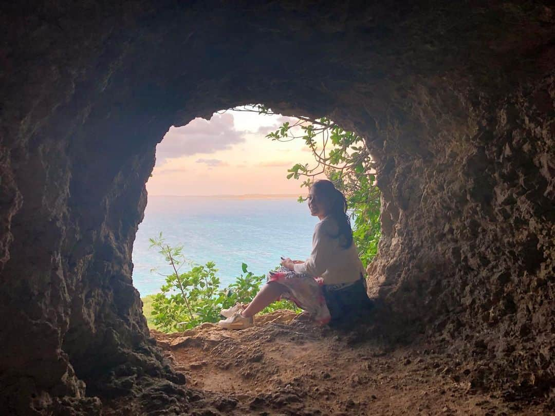 矢澤亜季さんのインスタグラム写真 - (矢澤亜季Instagram)「Day off in Miyako🌺🌈🌺🌈🌺 . . #instagirl 🌺 . . .  #昭和飛行機工業株式会社  #アスリート #女子アスリート #トレーニング #トレーニング女子 #沖縄 #宮古島 #合宿  #休日 #いつかの休日 #無加工 #写真 #写真好き #canoe #slalom #athlete #training #dayoff  #miyakoiland #okinawa  #natural #summer #sea #love」11月17日 18時16分 - aki.yazawa