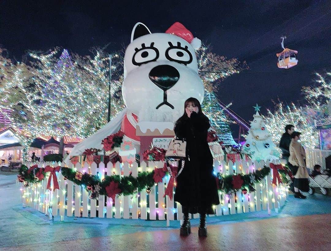 おもてちゃんのインスタグラム：「. エコファーのロングコートかわみ〜 友達に専属カメラマンやらせました🤖」