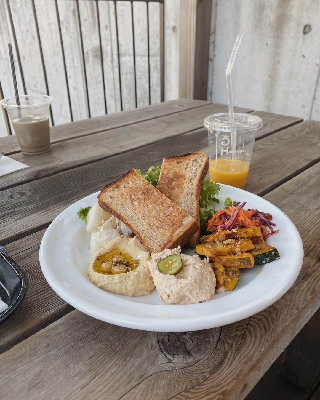 目見田早弥子のグルメインスタ