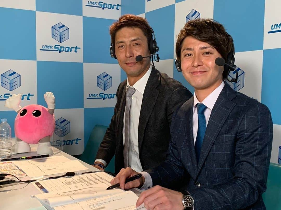 山本隆弘さんのインスタグラム写真 - (山本隆弘Instagram)「春高バレー宮崎県予選決勝を男女共に解説させて頂きました🏐 男子→都城工業 女子→延岡学園 優勝おめでとうございます㊗️ 春高本番が楽しみだー！」11月17日 18時28分 - yamamototakahiro5