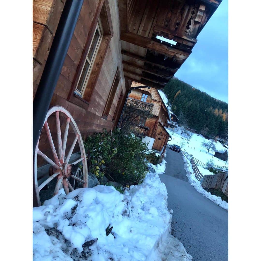 ツァオ・ヨウニン（曹佑寧）さんのインスタグラム写真 - (ツァオ・ヨウニン（曹佑寧）Instagram)「❄️❄️❄️」11月17日 19時23分 - tsaoyuning
