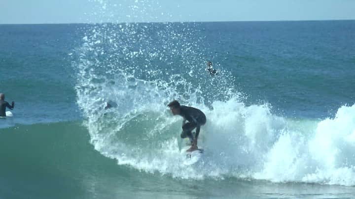 湯川正人のインスタグラム：「💚RAD RIPPER🔫💚5'7 @lostsurfboardsjapan  @lostsurfboards  @mayhemsurfboards_mattbiolos  @inertiamike  @koji_luvsurf_nishii  #lostsurfboards #skullcandy #vans」