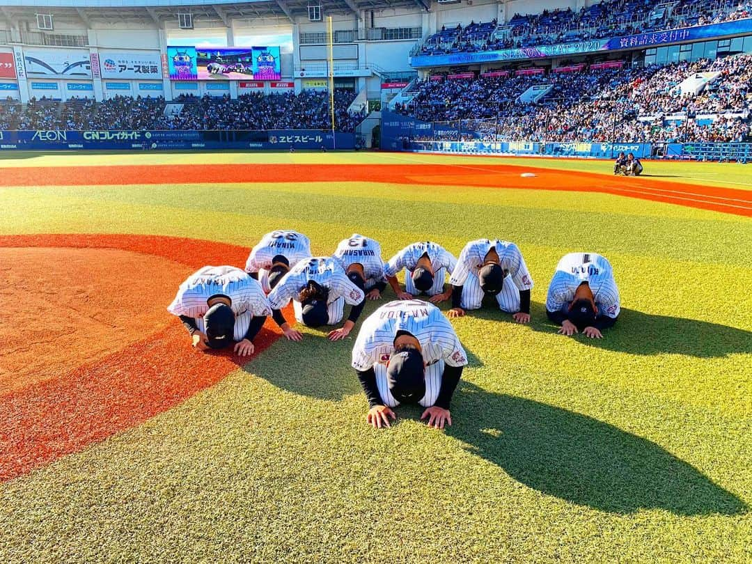 唐川侑己さんのインスタグラム写真 - (唐川侑己Instagram)「ロッテファンの皆様 今日はありがとうございました😊 いいもの見れましたね🤩 #千葉ロッテマリーンズ #スーパーマリンフェスタ#土下座#清田育宏#荻野貴司#田中靖洋#石川歩#南昌輝#益田直也#中村奨吾#平沢大河#キヨさんいい深さです#来年は優勝しよう」11月17日 19時28分 - yuki_karakawa19