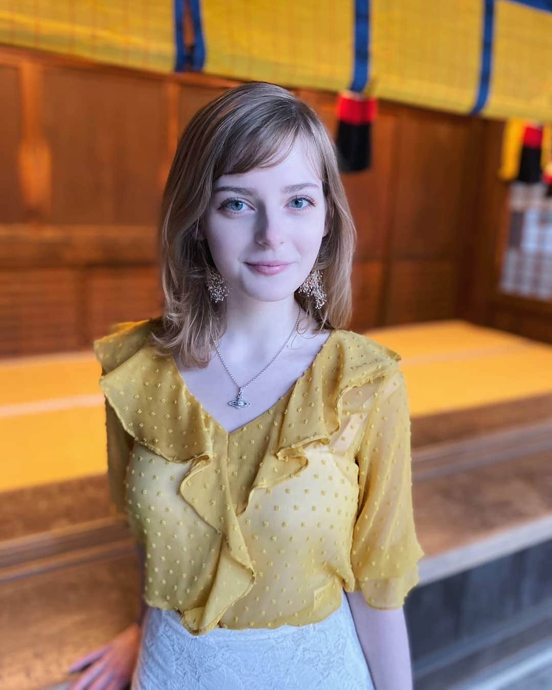 Ella Freyaのインスタグラム：「Kinda feel like I'm dying lately (I know dramatic lol) and somehow it's making me feel like every day I can live like it's my last. I'm travelling a lot lately and have sooo many plans on my bucket list, including Vipassana of course. I am also looking for places in Japan or East Asia to do volunteering. If you know any projects that are genuine, please dm me!  Anyway I'm going to the hospital on Wednesday. I have problems 😿 Wish me luck guys」