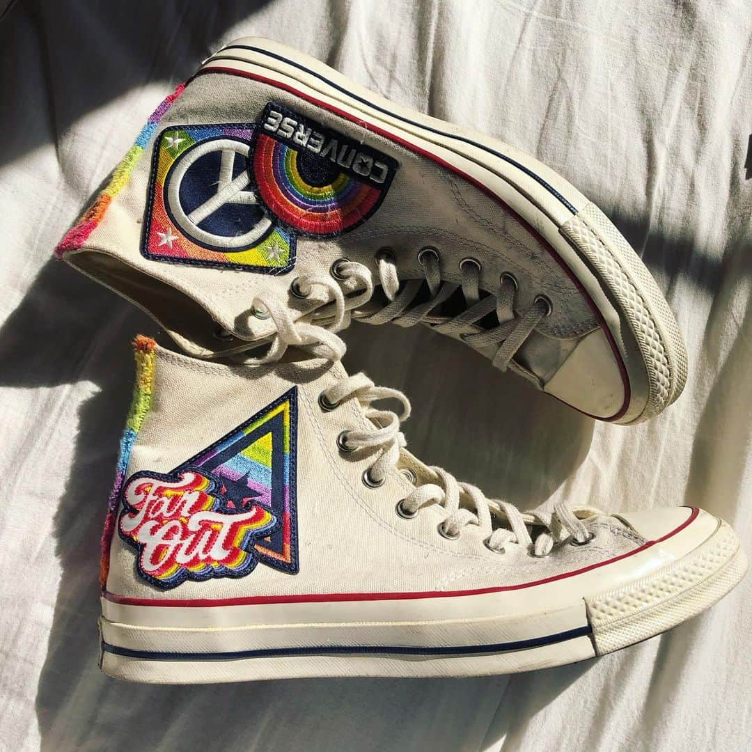 のインスタグラム：「【 #Fashion_mut /Shoes👟】 めちゃくちゃアメリカンな #chucktaylor !!!履けずにずっと部屋にいる笑」