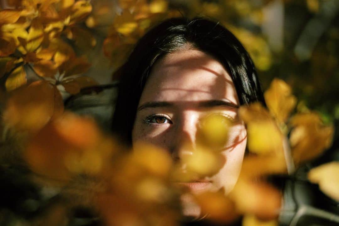 松島エミのインスタグラム：「Autumn time🍂💛 📷: @willgoodan」