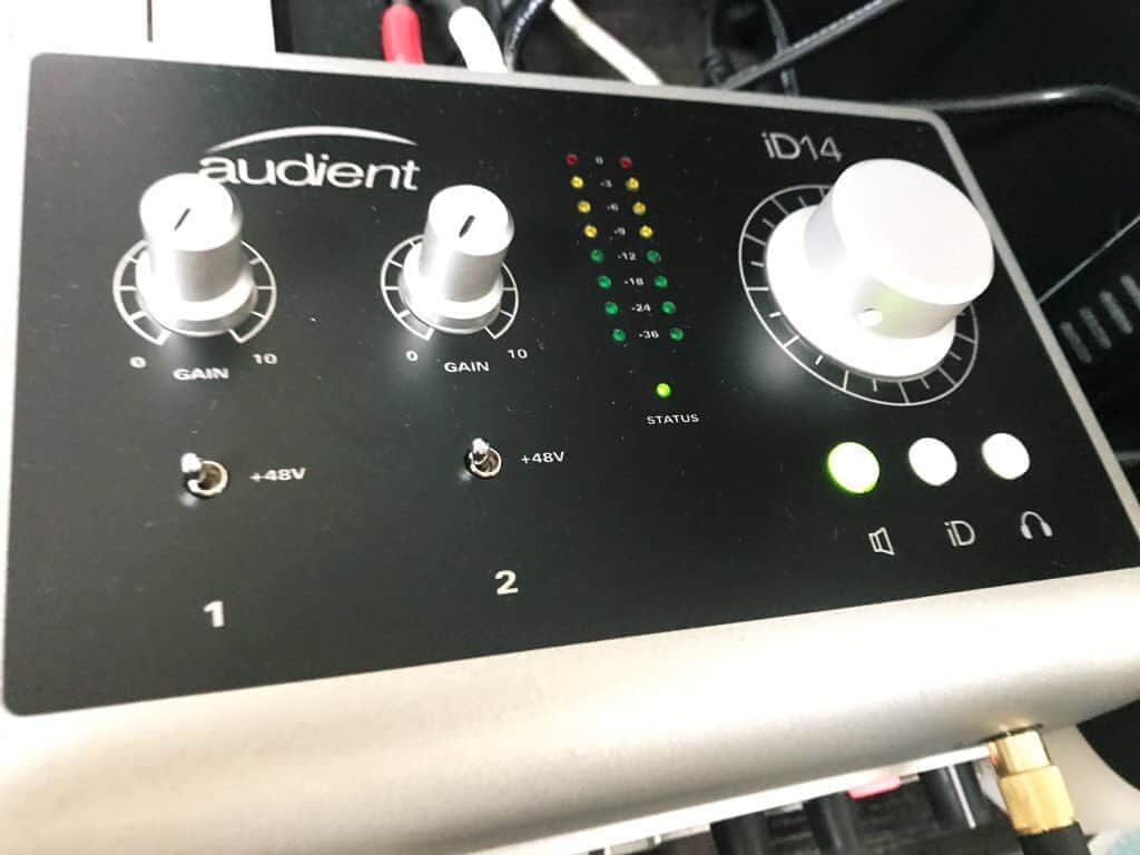 のインスタグラム：「my new gear...audient id14 #機材 #レコーディング #ギター #audient」