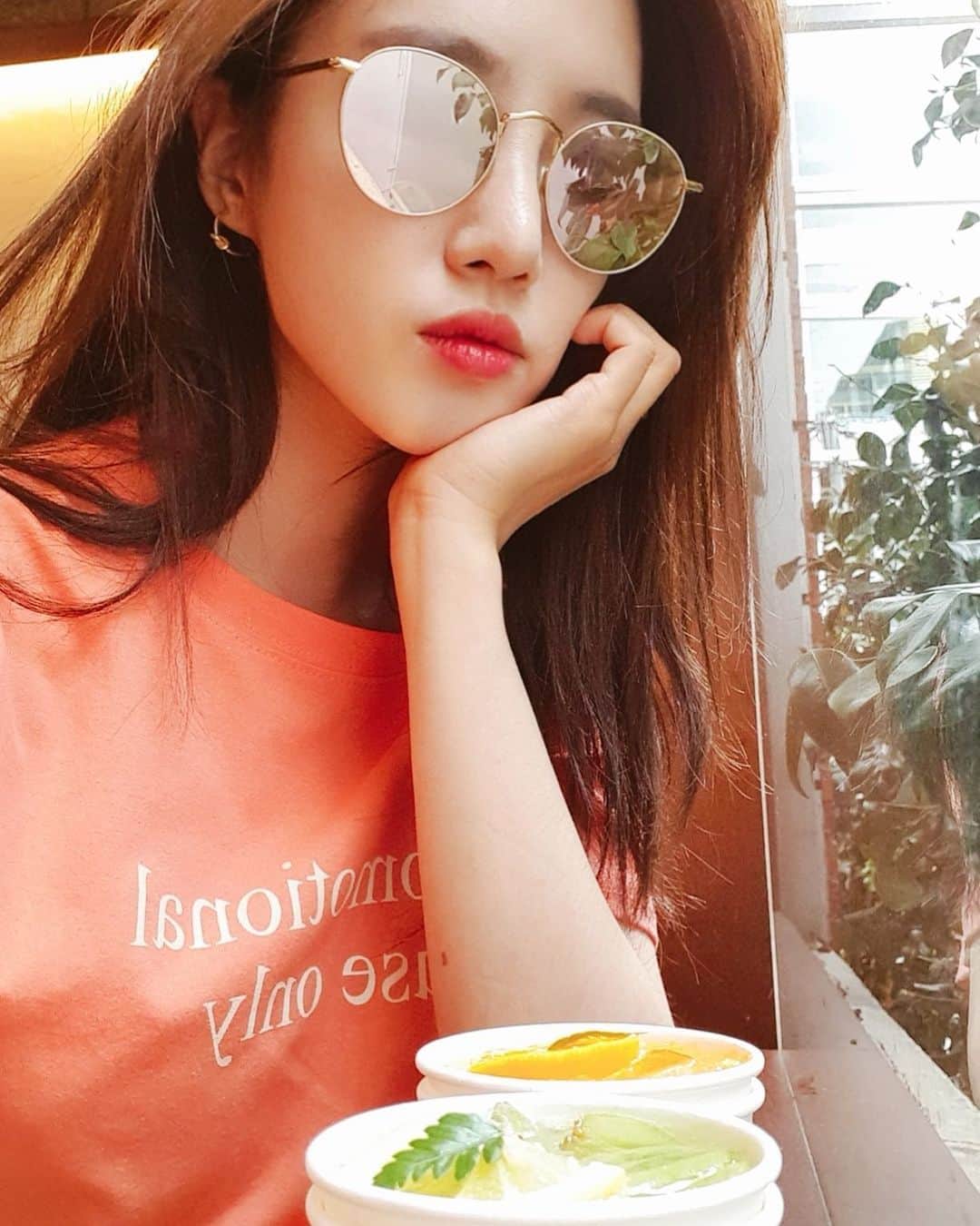 のインスタグラム：「⠀ 12月12日（木）に開催される「EUN JUNG バースデーディナークルーズ 2019（仮）」の公演タイトルが ⠀ 「EUN JUNG BIRTHDAY DINNER CRUISING EVENT 2019 ～ SPECIAL NIGHT ～」に決定いたしました！ ⠀ ウンジョンの誕生日であるこの特別な日を皆さん一緒に過ごしませんか？素敵な思い出になること間違いなしです☆ ⠀ ⠀ ⠀ ＜公演概要＞ ⠀ [公演タイトル] 「EUN JUNG BIRTHDAY DINNER CRUISING EVENT 2019 ～ SPECIAL NIGHT ～」 [公演日]  2019年12月12日（木） ⠀ [受付開始/出航] 18:10/19:10 ＊18:40までの受付完了をお願い致します。 ⠀ [会場] 東京ベイクルーズ「シンフォニーモデルナ号」 ⠀ [前売り] ￥35,000（税込）＊料金にはイベント、お食事代金、サービス料が含まれます。 ⠀ 全席指定/小学生未満入場不可」