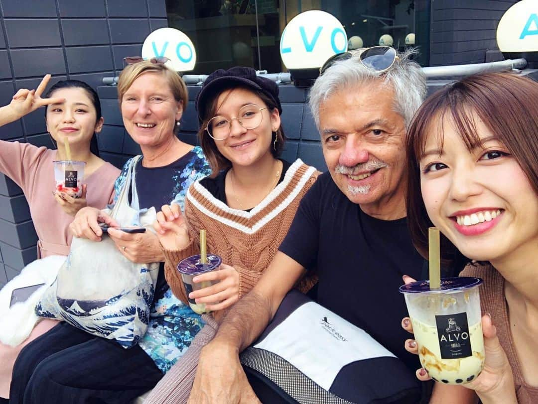 西村まどかさんのインスタグラム写真 - (西村まどかInstagram)「フランスから旅行に来ていたfamilyと タピオカで仲良くなった日🇫🇷 #これがタピ活 #alvoタピオカ」10月24日 22時21分 - madoka_nsmr