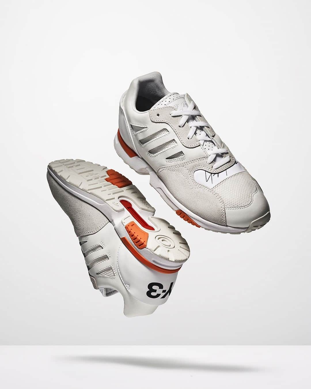 ワイスリーのインスタグラム：「Y-3 ZX RUN. Y-3 Fall Winter 2019. --- #adidas #Y3 #YohjiYamamoto  Discover the collection at Y-3.com」