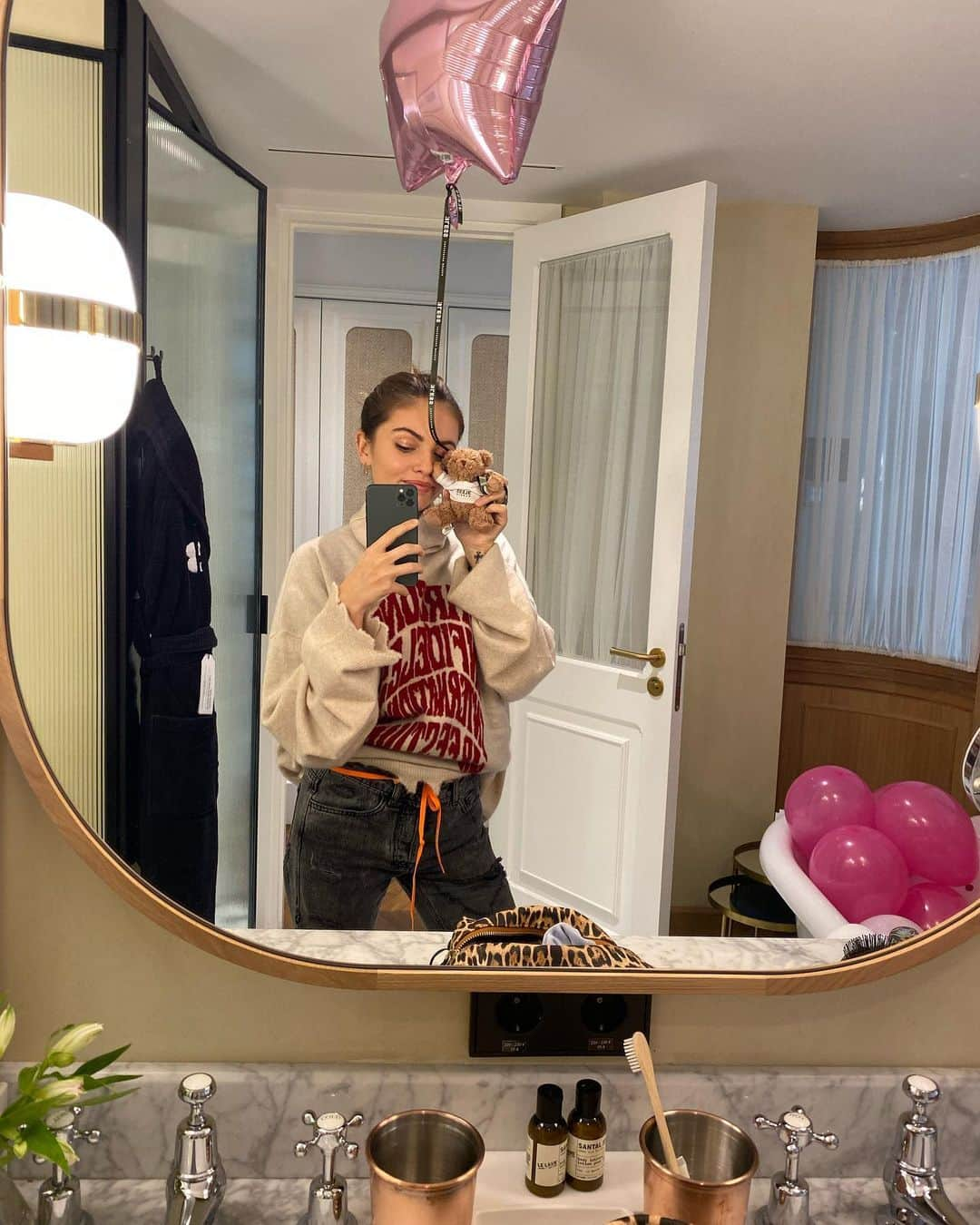 ティラーヌ・ブロンドーさんのインスタグラム写真 - (ティラーヌ・ブロンドーInstagram)「48 hours in Madrid」10月24日 23時20分 - thylaneblondeau