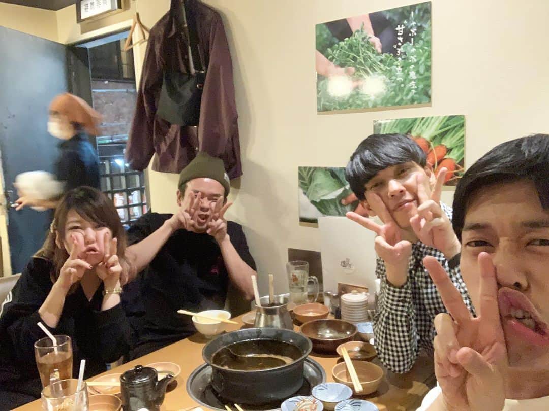 上田純樹さんのインスタグラム写真 - (上田純樹Instagram)「櫻井会でございました。 最高のご飯。ありがとうございます。 最新情報としてはアニキは家電にハマられてます。もうアレクサとしか喋ってないそうです。  さぁバチェラー観よう。」10月24日 23時35分 - raionerutousan