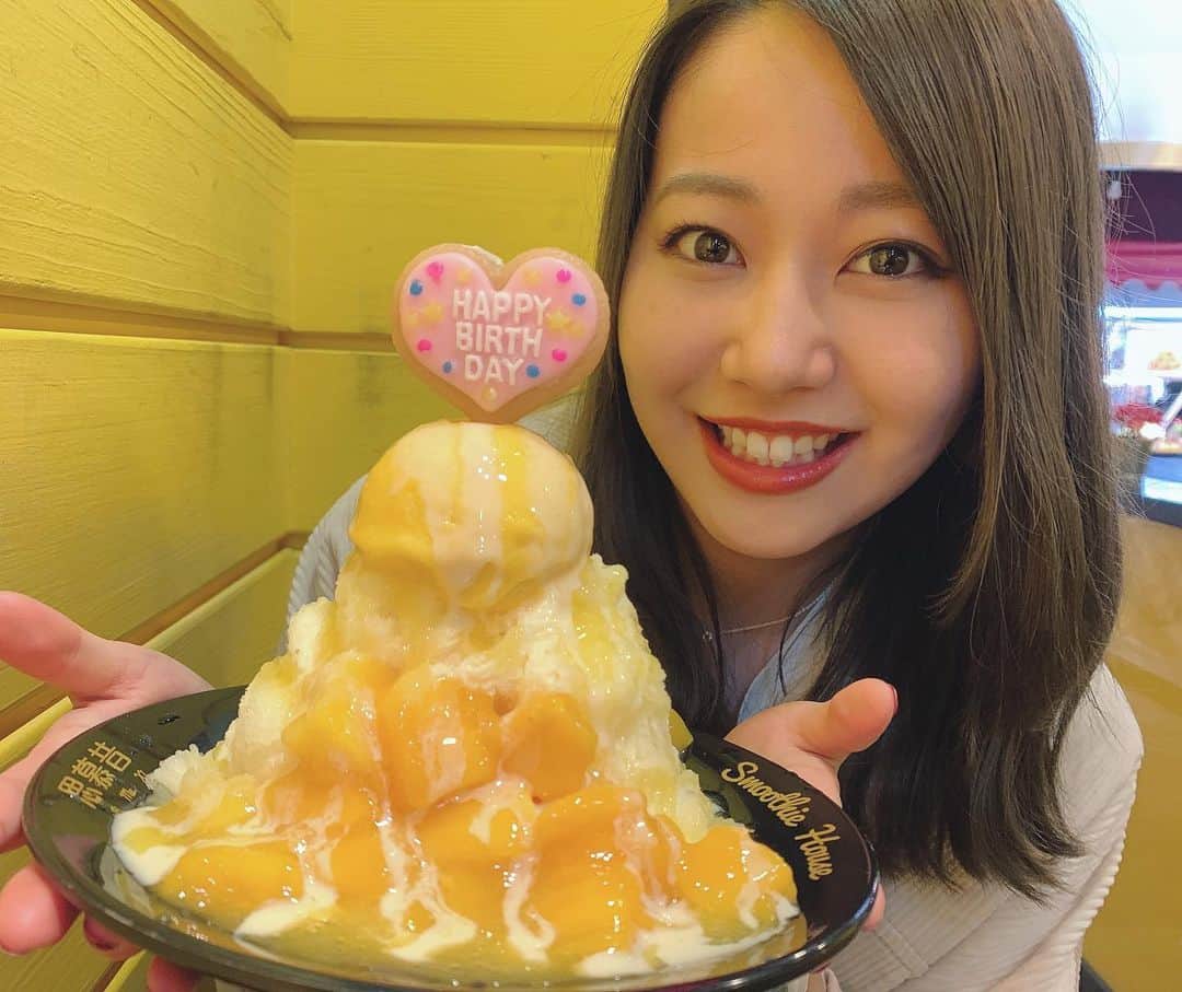 門脇佳奈子さんのインスタグラム写真 - (門脇佳奈子Instagram)「⭐️ 今年の誕生日ケーキはマンゴーかき氷でした🥭🍧 * * * #台湾 #マンゴーかき氷」10月25日 0時24分 - kanakoofficial