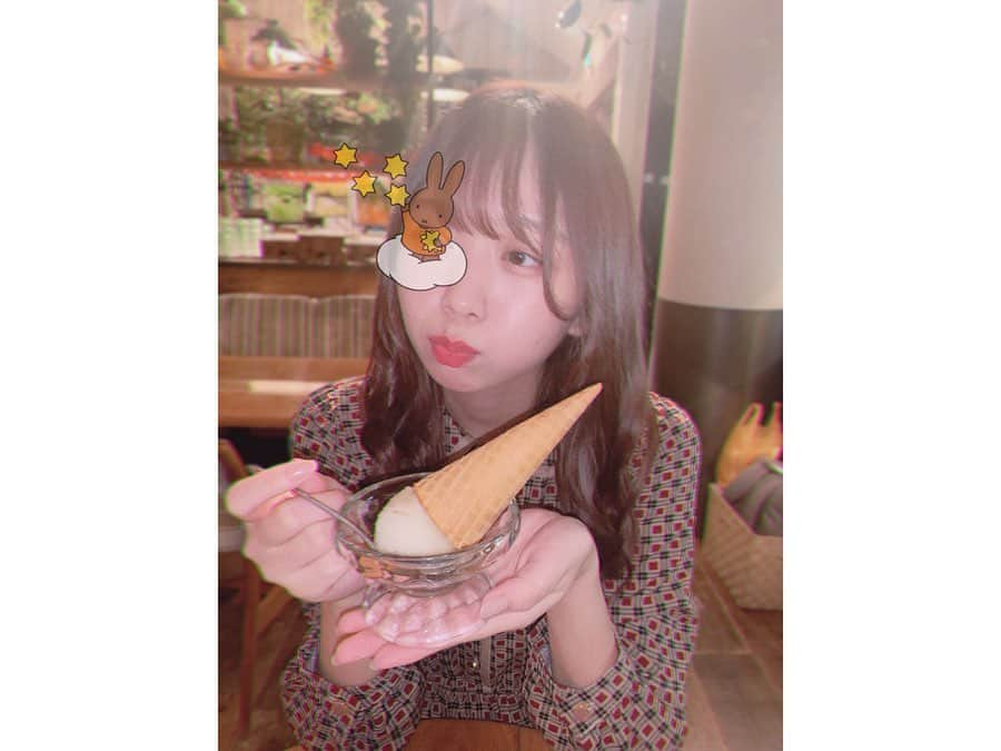 松田美里さんのインスタグラム写真 - (松田美里Instagram)「ほうれん草のクロックムッシュと 激甘キャラメルバニラアイスが バチバチに美味しかった日の🐰」10月25日 0時30分 - miri_matsuda