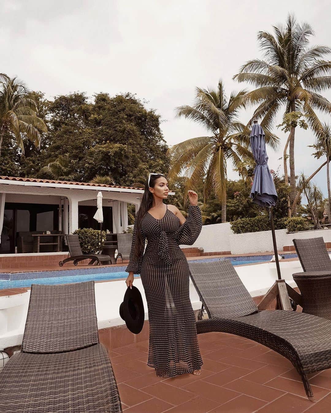 のインスタグラム：「Enjoying the amazing ocean views of Contadora island at @villacondesadelmar 🌴」
