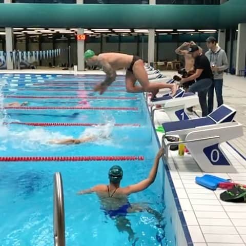 アダム・ピーティのインスタグラム：「Training with the @isl_londonroar team tonight in preparation for my first @iswimleague match in Budapest 🇭🇺 Bit of takeover work with @gui_guido 🇧🇷」
