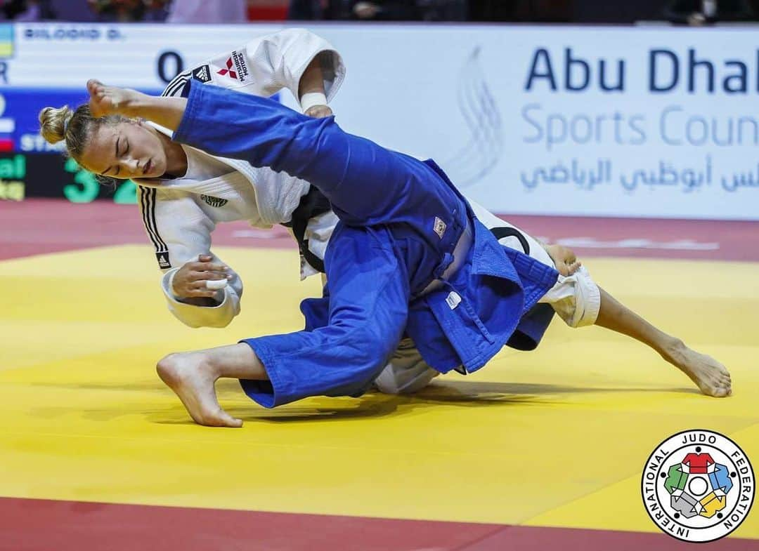 ダリア・ビロディドさんのインスタグラム写真 - (ダリア・ビロディドInstagram)「Today gold medal at the Abu Dhabi Grand Slam😊🥇🥋 #judoabudhabi2019」10月25日 3時37分 - dariabilodid7