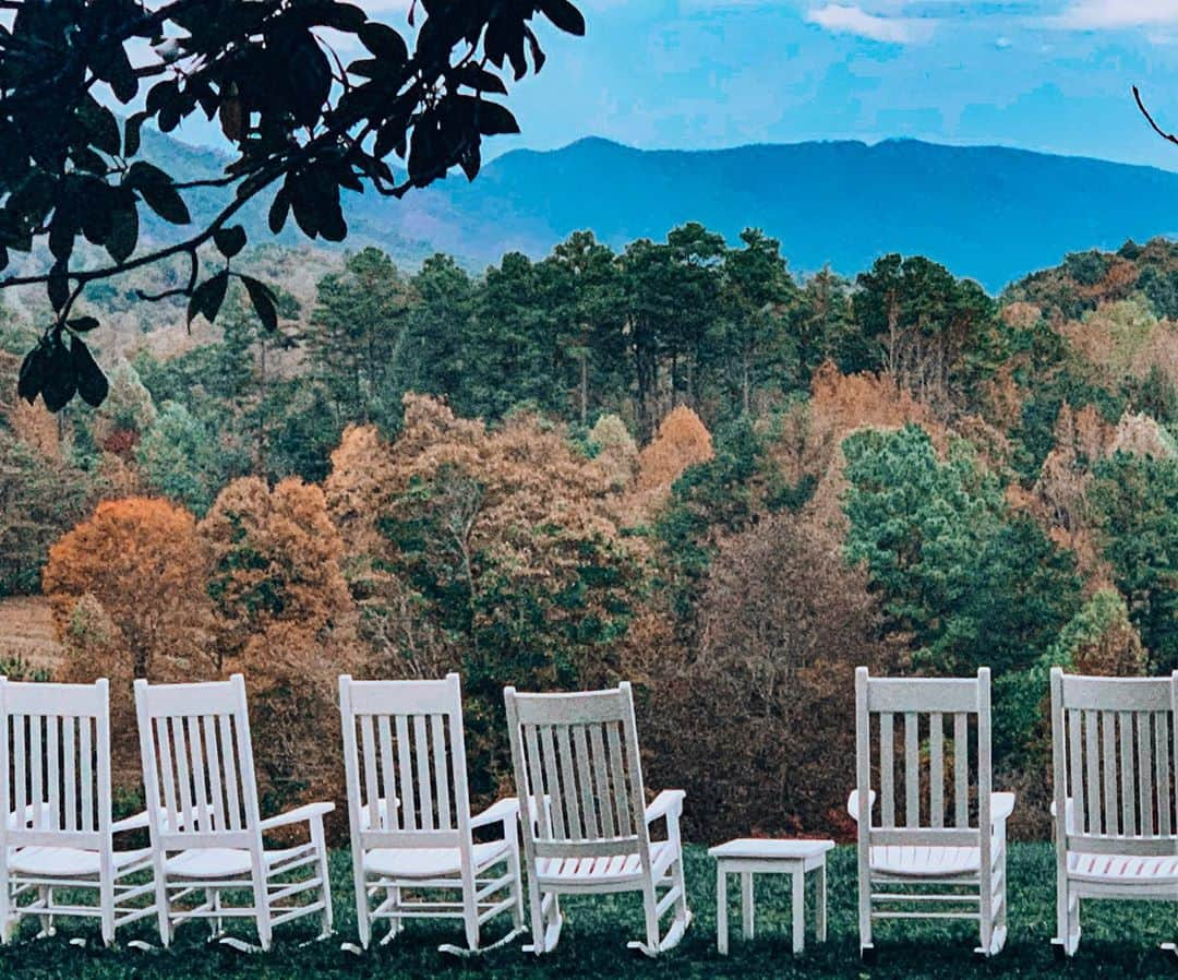 ニコール・キッドマンさんのインスタグラム写真 - (ニコール・キッドマンInstagram)「Feeling the #Fall at Blackberry Farm 🧡🍂」10月25日 4時23分 - nicolekidman