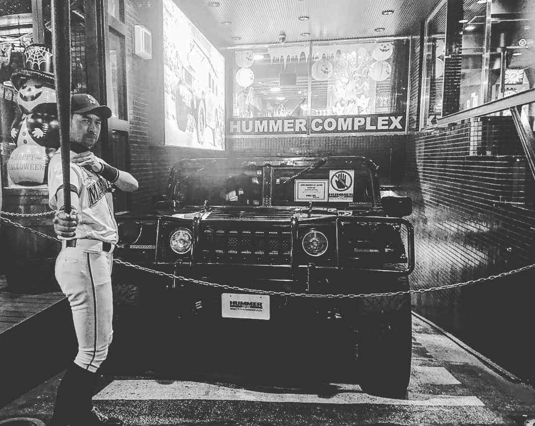 ニッチロー'さんのインスタグラム写真 - (ニッチロー'Instagram)「アメリカ感を求めて。  #hummer #hummercafe  #ハマーカフェ #アメ車 #ニッチロー’」10月25日 14時29分 - nicchiro5.1