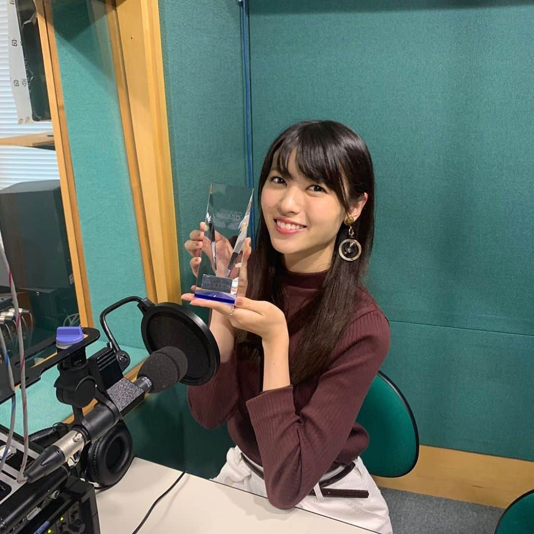 矢島舞美さんのインスタグラム写真 - (矢島舞美Instagram)「. #ラジオ番組表 #好きなDJランキング FM部門1位をいただきました！！ 報告をいただいた時は、ビックリしちゃいました(T ^ T)FM PORT「矢島舞美のI My Me♡まいみ〜」も12年目に突入し、長く愛される番組になったのも、リスナーの皆さんや応援してくれる皆さんの支えがあったからだと、つくづく実感しております（；＿；）ラジオ番組表にはインタビューなども載ってますので、是非読んでください♡皆さんに恩返しできるよう、更に長く愛される番組になるよう、私も頑張ります‼︎引き続き、#矢島舞美 そして番組の応援よろしくお願いします♡」10月25日 14時33分 - maimiyajima_official_uf