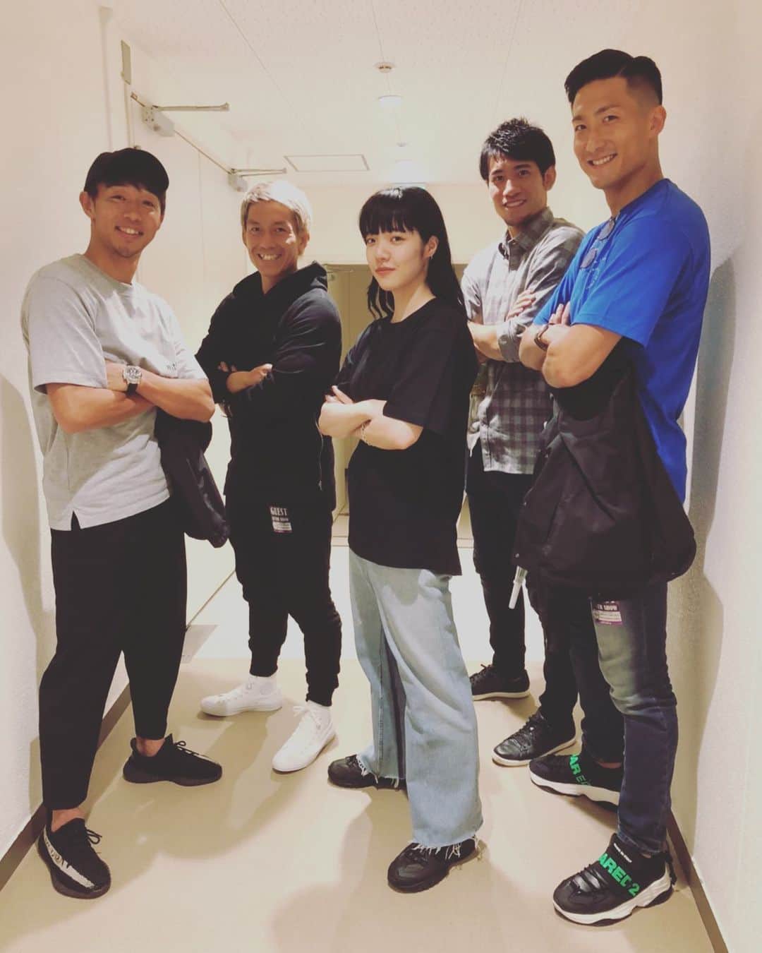 清武弘嗣のインスタグラム：「あいみょん最高!!!! . #サッカーポーズで撮ってくれました @aimyon36」