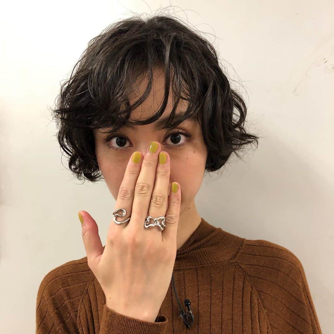 シシド・カフカさんのインスタグラム写真 - (シシド・カフカInstagram)「<スタッフより> . 昨日の朝はNHK「あさイチ」を皆さんご覧いただけましたでしょうか。 . 昨日は主演ドラマの情報も解禁となりました。 2020年1月24日〜放送予定 NHK ドラマ10 「ハムラアキラ〜世界で最も不運な探偵〜」 . . 今後のドラマの情報もお楽しみに！ . . . ＜あさイチ 衣装＞ ニットドレス @reldi.jp @harumi_showroom . リング #lahvendomeaoyama」10月25日 14時46分 - shishido_kavka