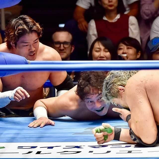 TAJIRIのインスタグラム：「How is green mist taste? #tajiri #ajpw #kai #shujiishikawa #prowrestling」