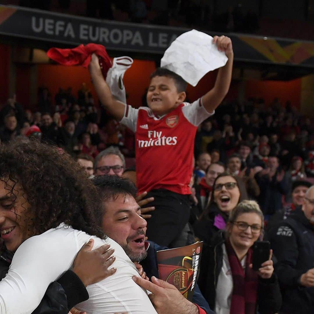 アーセナルFCさんのインスタグラム写真 - (アーセナルFCInstagram)「➡️➡️ When you get Matteo’s shirt! 😂🥰 #afc #arsenal #coyg #guendouzi #gunners」10月25日 6時57分 - arsenal