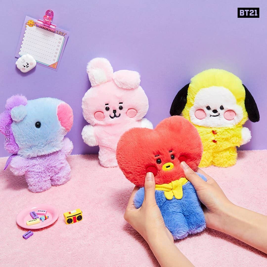 BT21 Stars of tomorrow, UNIVERSTAR!さんのインスタグラム写真 - (BT21 Stars of tomorrow, UNIVERSTAR!Instagram)「Pat pat babies on my hand, #BT21 #BABY #Flatfur Series💕  Be warned. They are impossibly soft and will simply melt your hearts.  Meet these adorable buttercups at the LINE FRIENDS Store soon! . [Global] https://www.bt21.com/store [Korea] NOW OPEN https://smartstore.naver.com/linefriends」10月25日 11時00分 - bt21_official