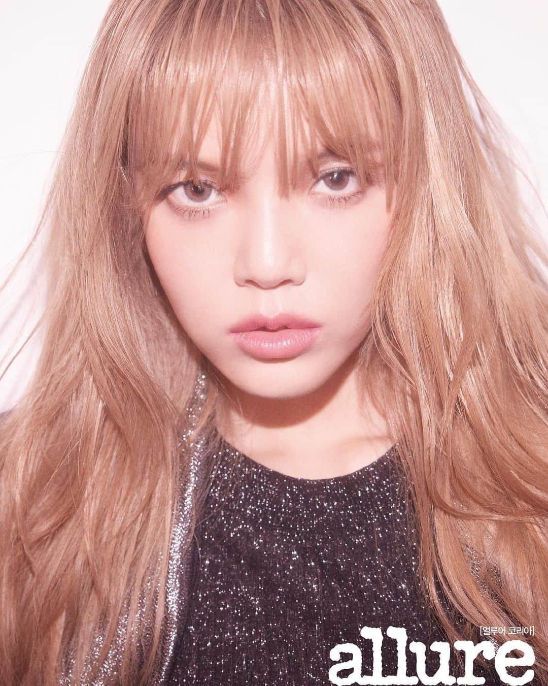 ジミンさんのインスタグラム写真 - (ジミンInstagram)「@allurekorea」10月25日 11時54分 - jiminbaby_18