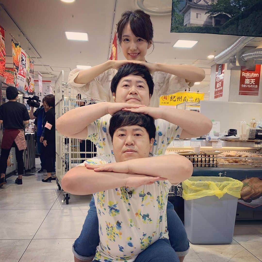 たくやのインスタグラム：「ねぎま！！ 今日のスイッチ！は、名古屋タカシマヤで開催中の 「楽天うまいもの大会」から中継  だから３人で渾身のうまいものギャグ「ねぎま」 #東海テレビ #スイッチ #柴田美奈　アナ #ザたっち」